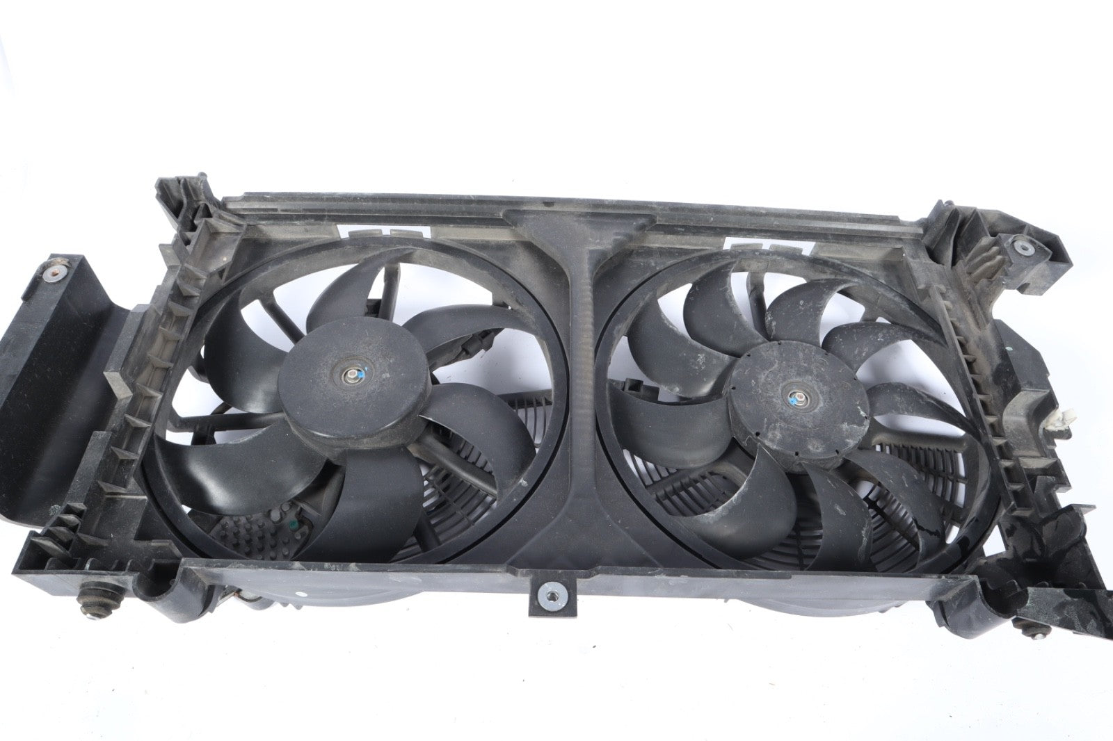 2013-17 NISSAN LEAF Radiator Cooling Fan Mod Assy 214813NF0A OEM