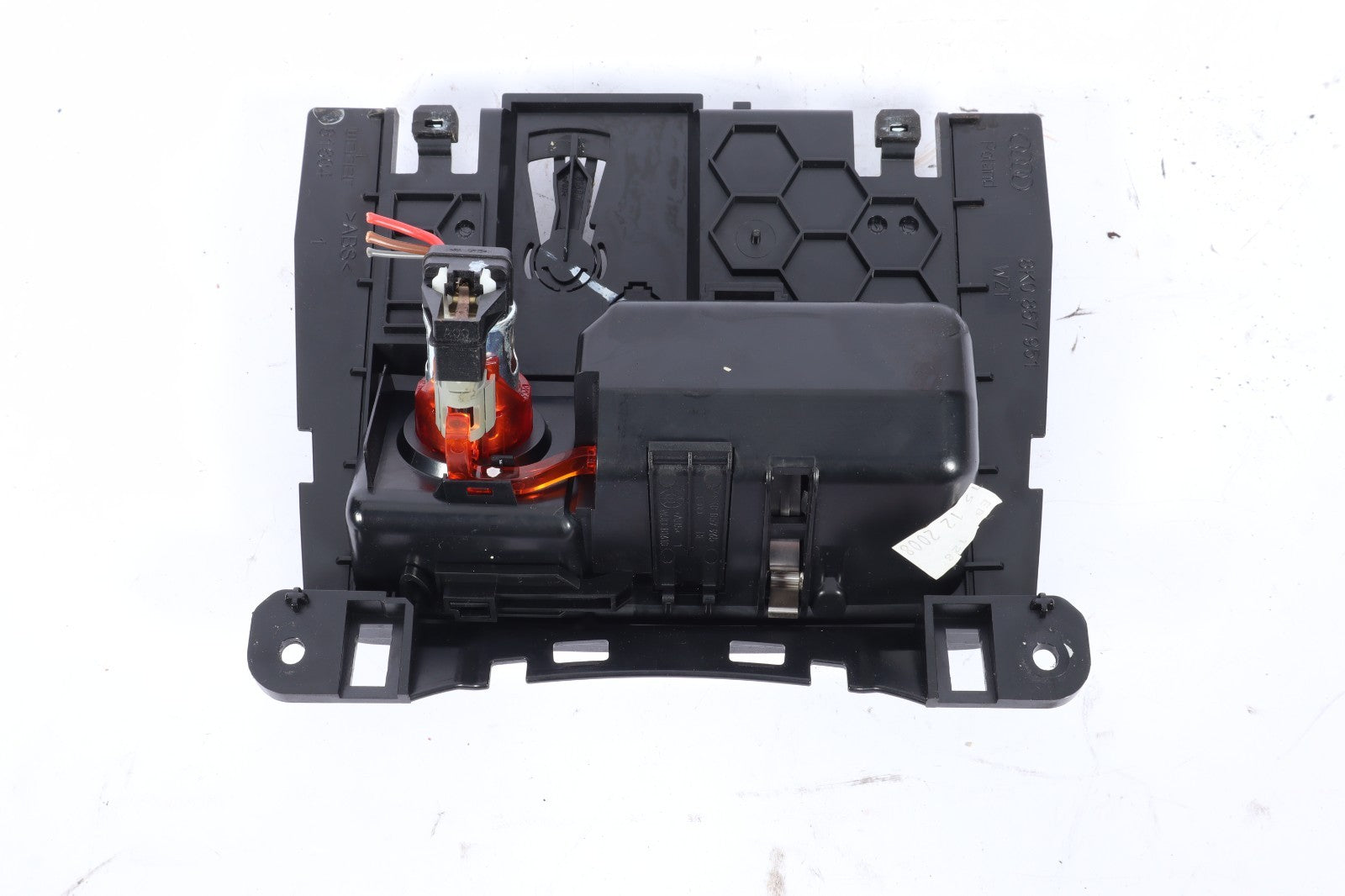 2009‑2016 AUDI Q5 FRONT ASHTRAY ASH TRAY ASSEMBLY 8K0857951 OEM