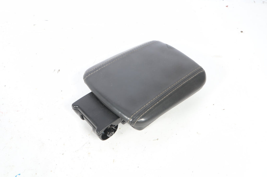 2006-2013 VOLVO C70 CENTER CONSOLE ARMREST ARM REST LID DOOR OEM