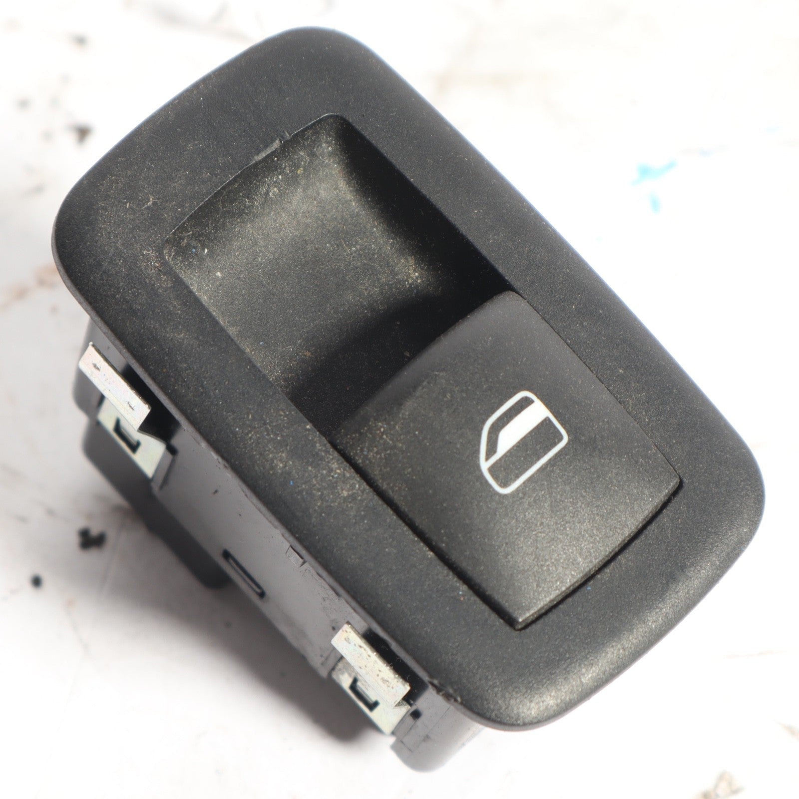 2011-2015 DODGE CHARGER RIGHT WINDOW SWITCH BUTTON INTERIOR OEM 56046832A8