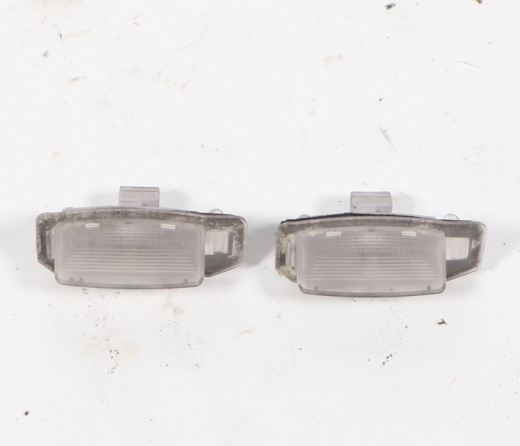 16-20 Mitsubishi Outlander Rear Liftgate Licence Plate Left &Right Light Set OEM