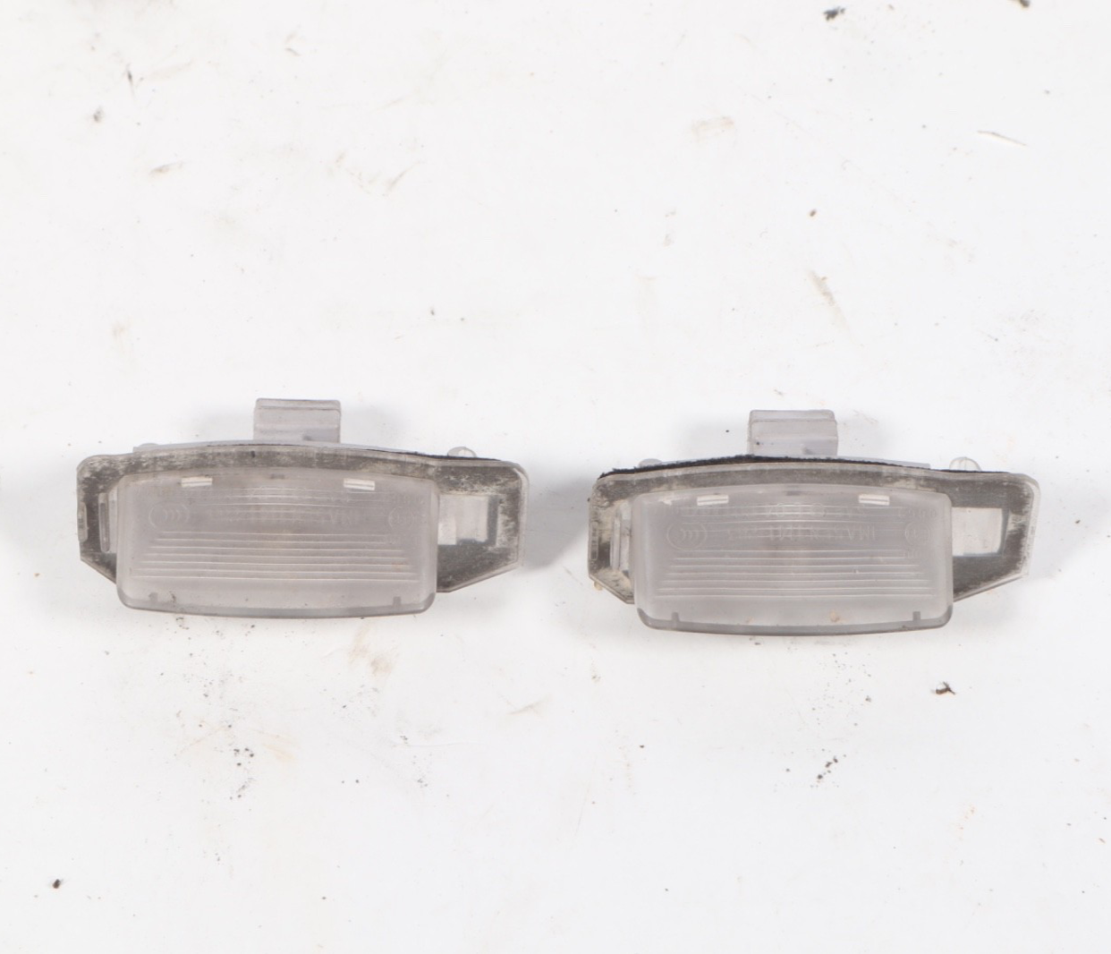 16-20 Mitsubishi Outlander Rear Liftgate Licence Plate Left &Right Light Set OEM