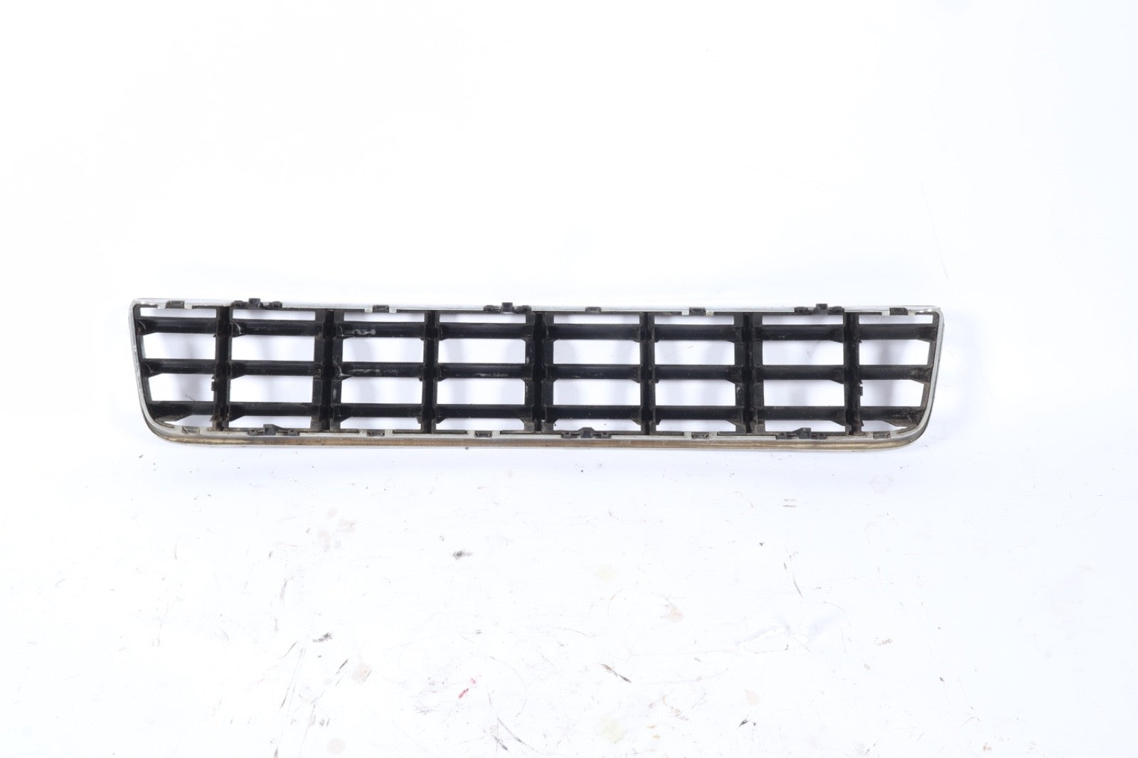 2003-2006 AUDI A4 CONVERTIBLE FRONT BUMPER CENTER GRILLE 8H0807647 OEM