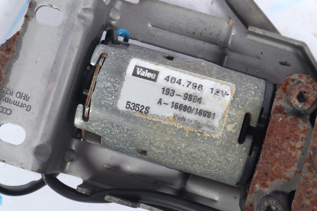 2006-2009 AUDI A4 CONVERTIBLE ROOF COVER LOCK / RELEASE MOTOR 8H0825401 OEM