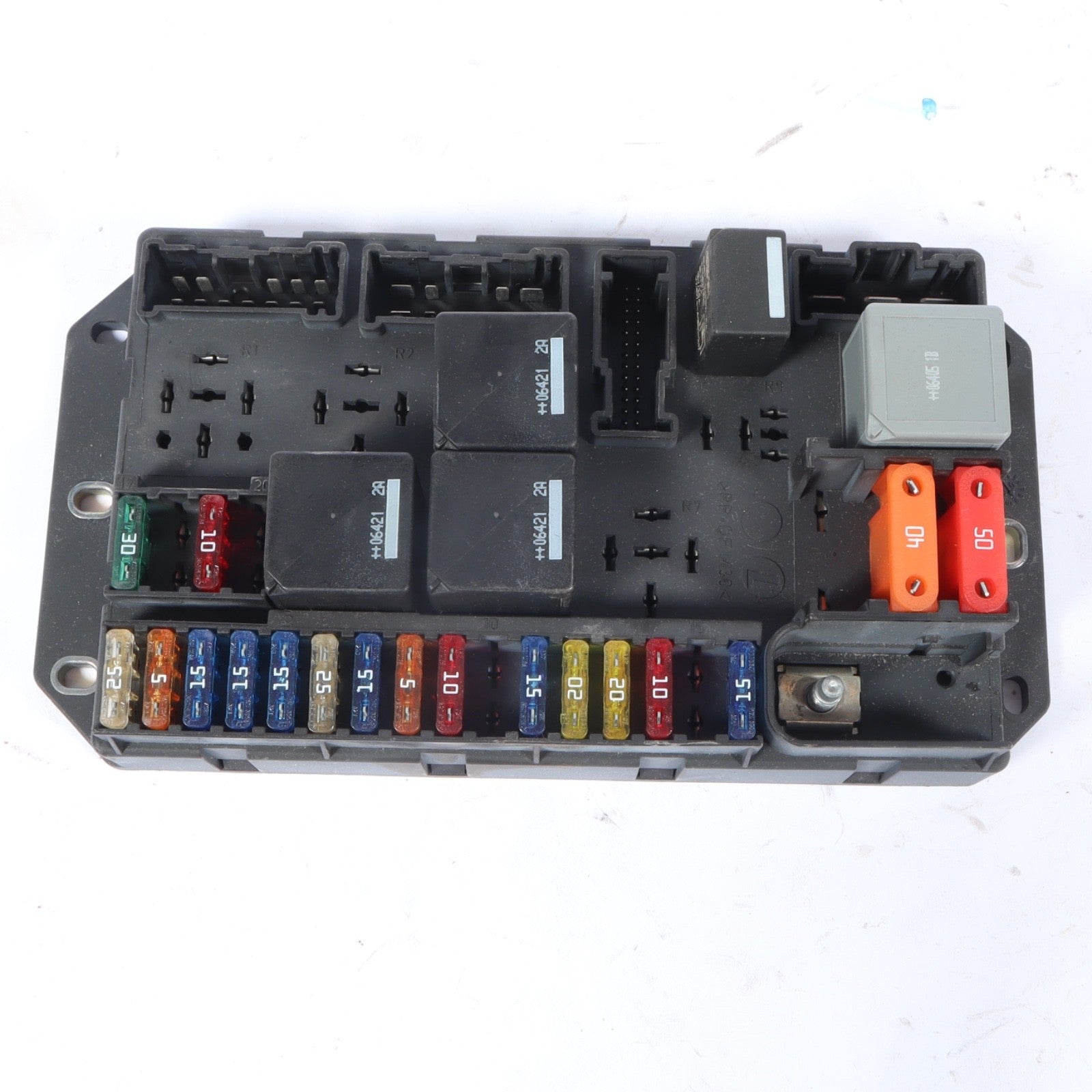 2006-2009 Land Rover Range Rover Engine Bay Fuse Box YQE500390 OEM