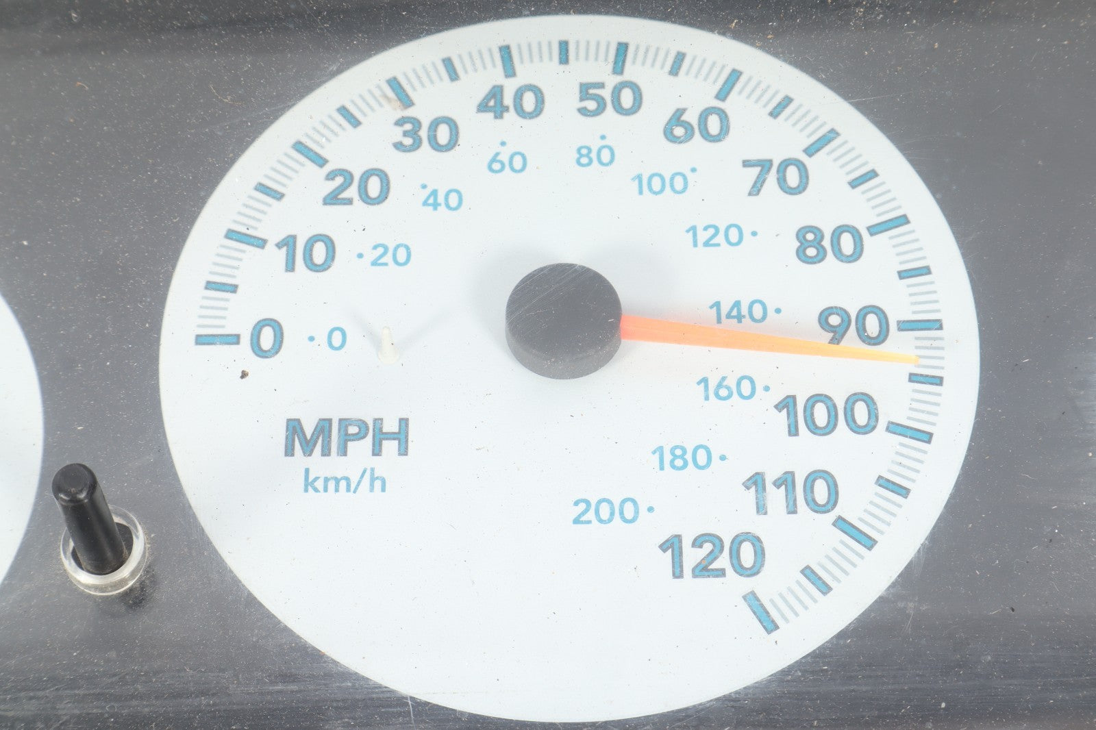 2006-2007 DODGE GRAND CARAVAN SPEEDOMETER INSTRUMENTAL KPH CLUSTER TN157530-9841