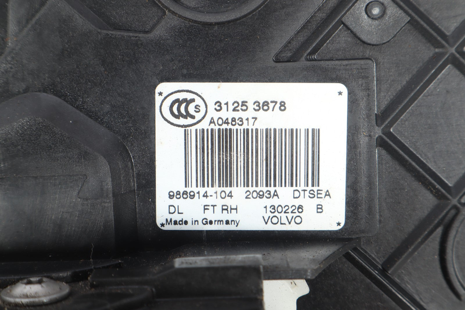 2006-2013 VOLVO C70 FRONT RIGHT PASSENGER DOOR LOCK LATCH ACTUATOR OEM 31253678
