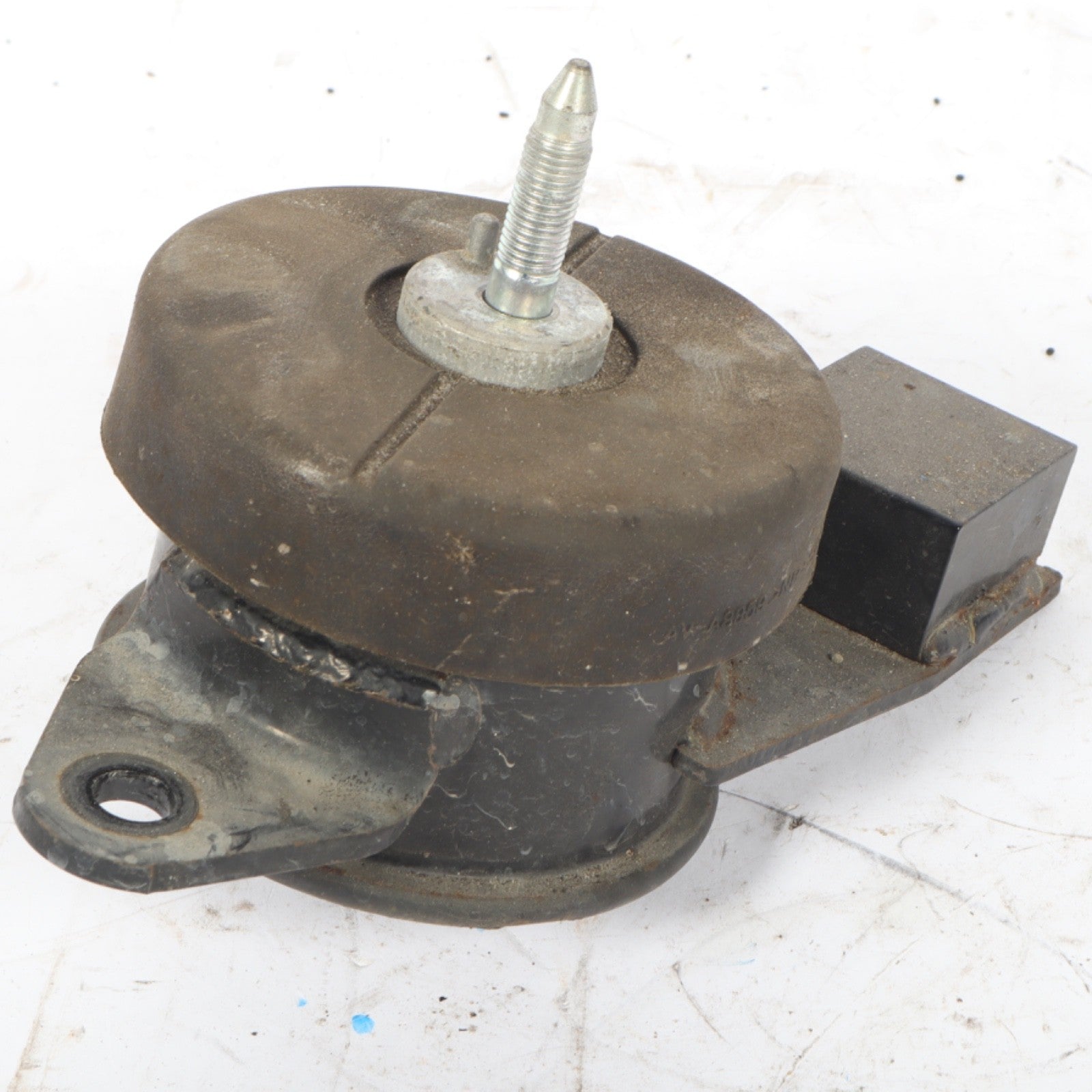 2013-2017 NISSAN LEAF ENGINE MOTOR MOUNT LEFT DRIVER OEM