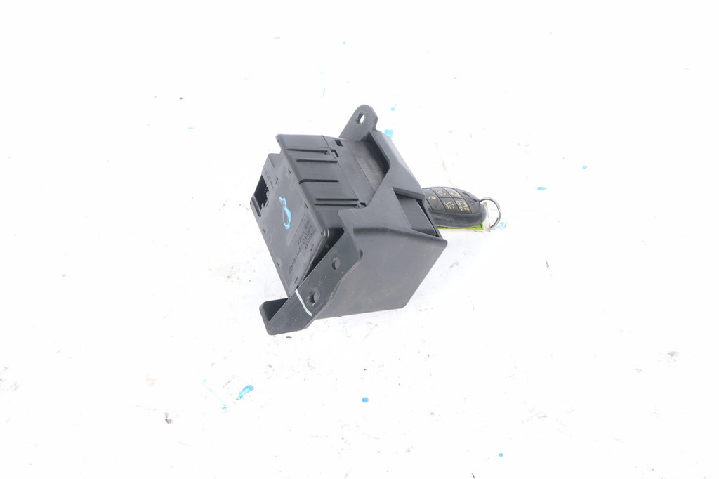2015-2020 DODGE GRAND CARAVAN IGNITION SWITCH RECIEVER WITH KEY OEM