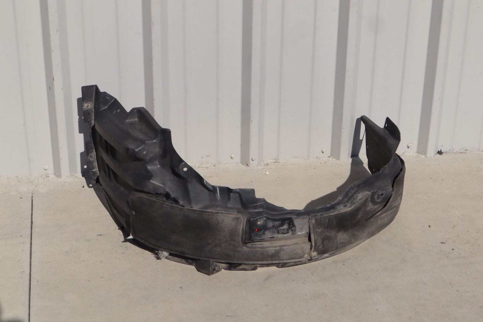 2015-2020 MITSUBISHI OUTLANDER FRONT LEFT SIDE FENDER LINER SPLASH SHIELD OEM