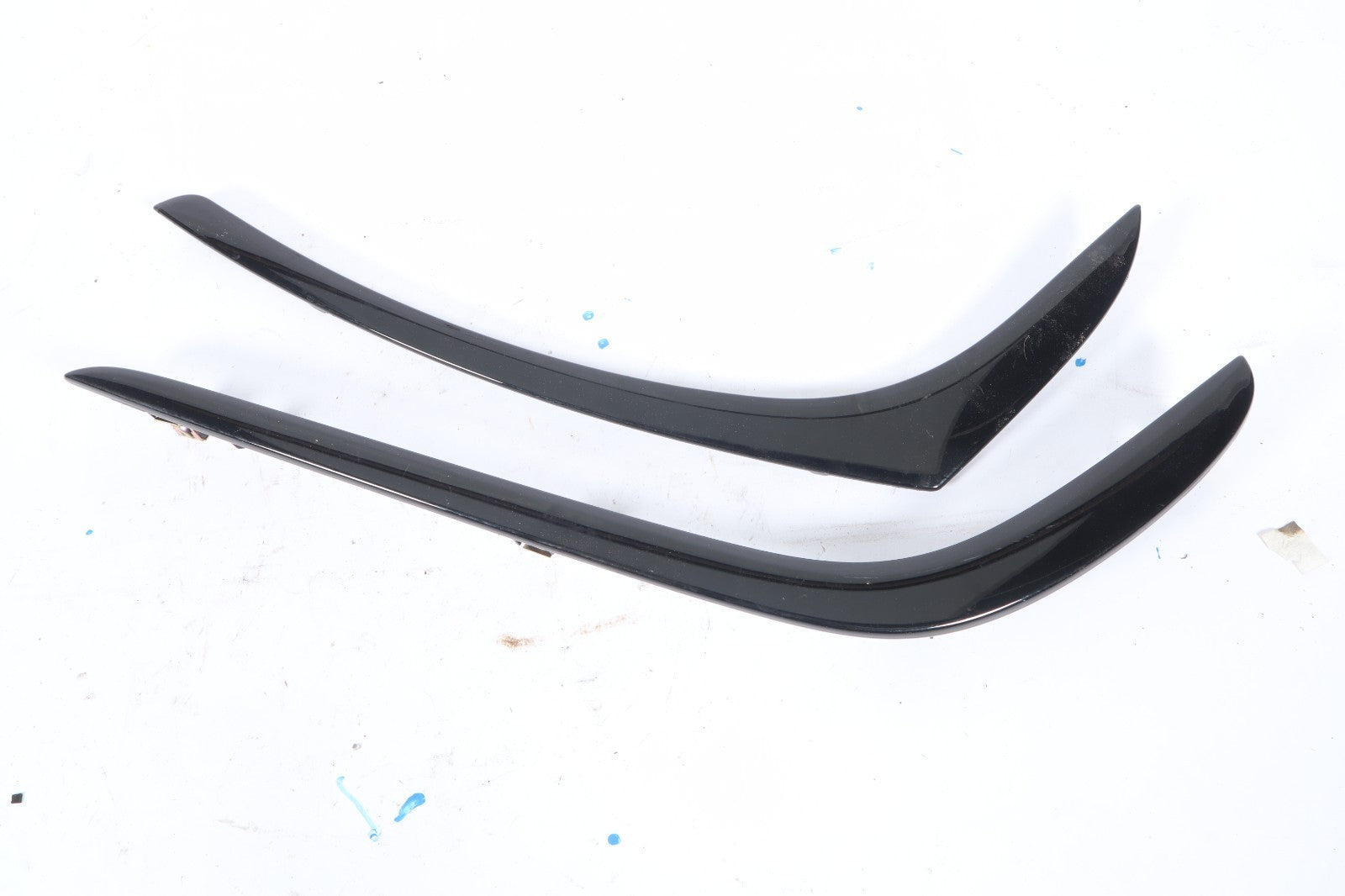 2016–2019 BUICK CASCADA REAR LEFT RIGHT QUARTER PANEL CHROME MOLDING OEM