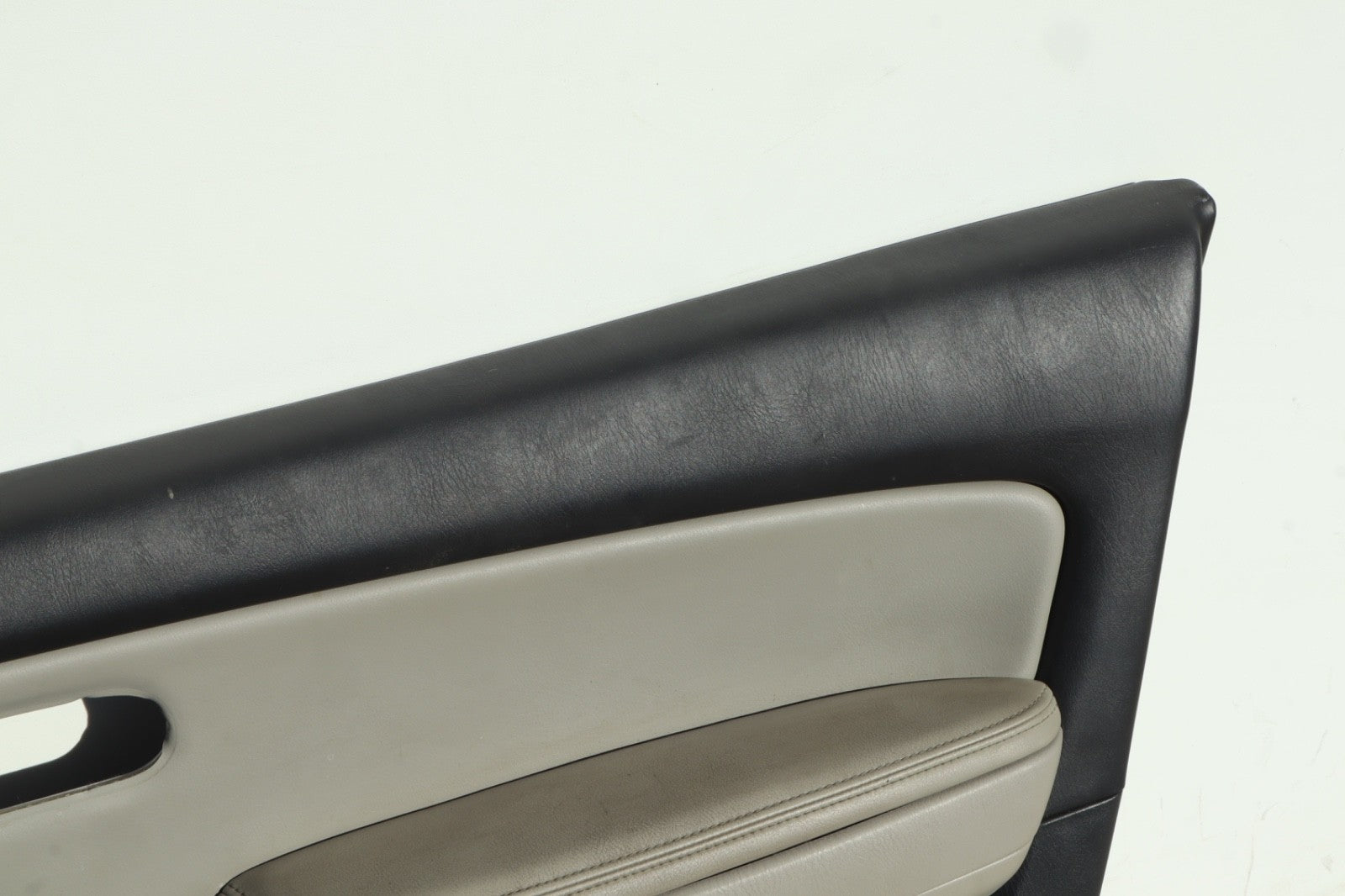 2010-2012 MAZDA CX-9 FRONT DOOR TRIM PANEL DRIVER SIDE RIGHT OEM