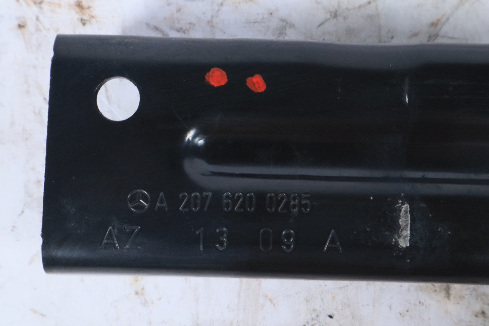 Mercedes-Benz Front Right Side Impact Bar Bracket E-Class W207 E350 OEM