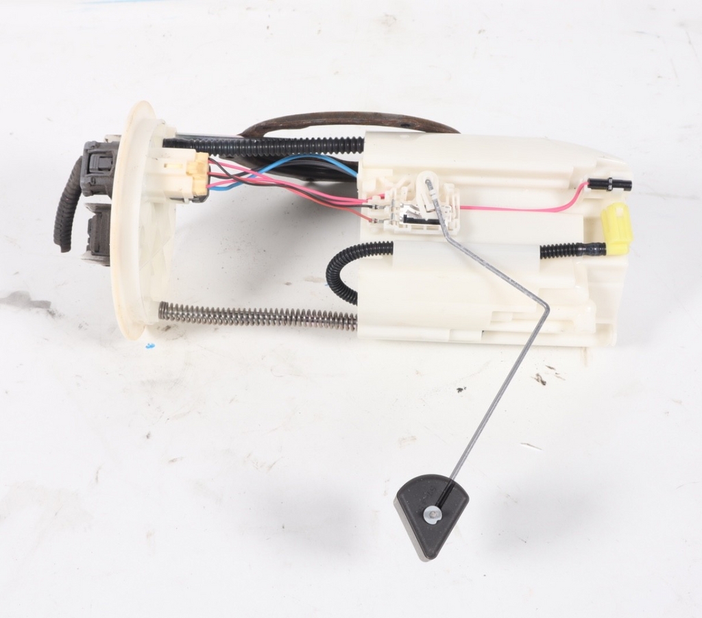 14-18 MITSUBISHI OUTLANDER FUEL SYSTEM FUEL PUMP GASOLINE PUMP OEM