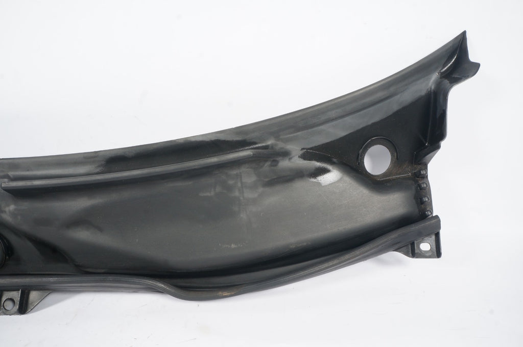05-11 Mercedes Slk350 SLK280 Cowl Vent Panel Windshield Window 1718300013 Oem
