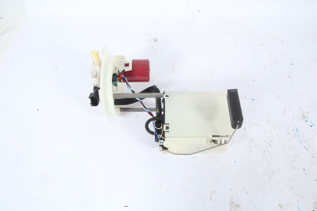 2016-2019 BUICK CASCADA FUEL PUMP ASSEMBLY GAS TANK MODULE OEM 1357-9097-006