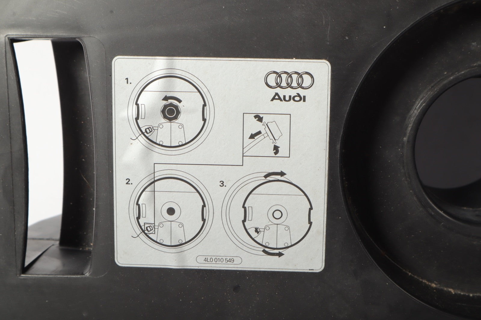 2007-2015 Audi Q7 4L Rear Bose Subwoofer Sub Woofer Sound Speaker 4L0035382B OEM