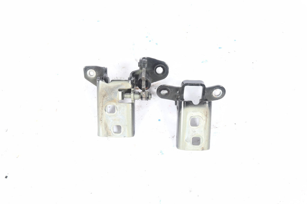 2008-2020 GRAND CARAVAN TOWN COUNTRY FRONT RIGHT PASSENGER DOOR HINGE PAIR OEM