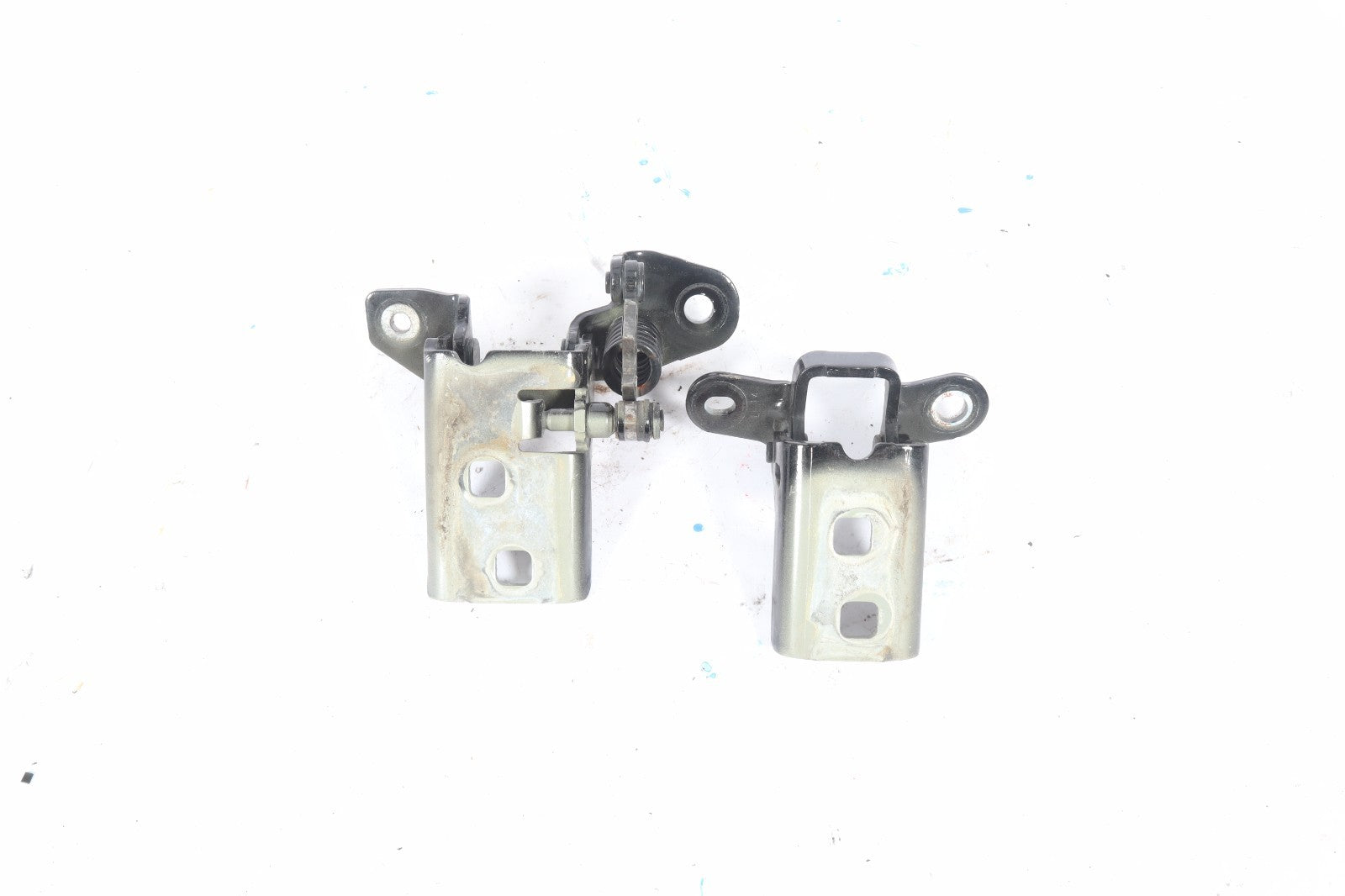2008-2020 GRAND CARAVAN TOWN COUNTRY FRONT RIGHT PASSENGER DOOR HINGE PAIR OEM