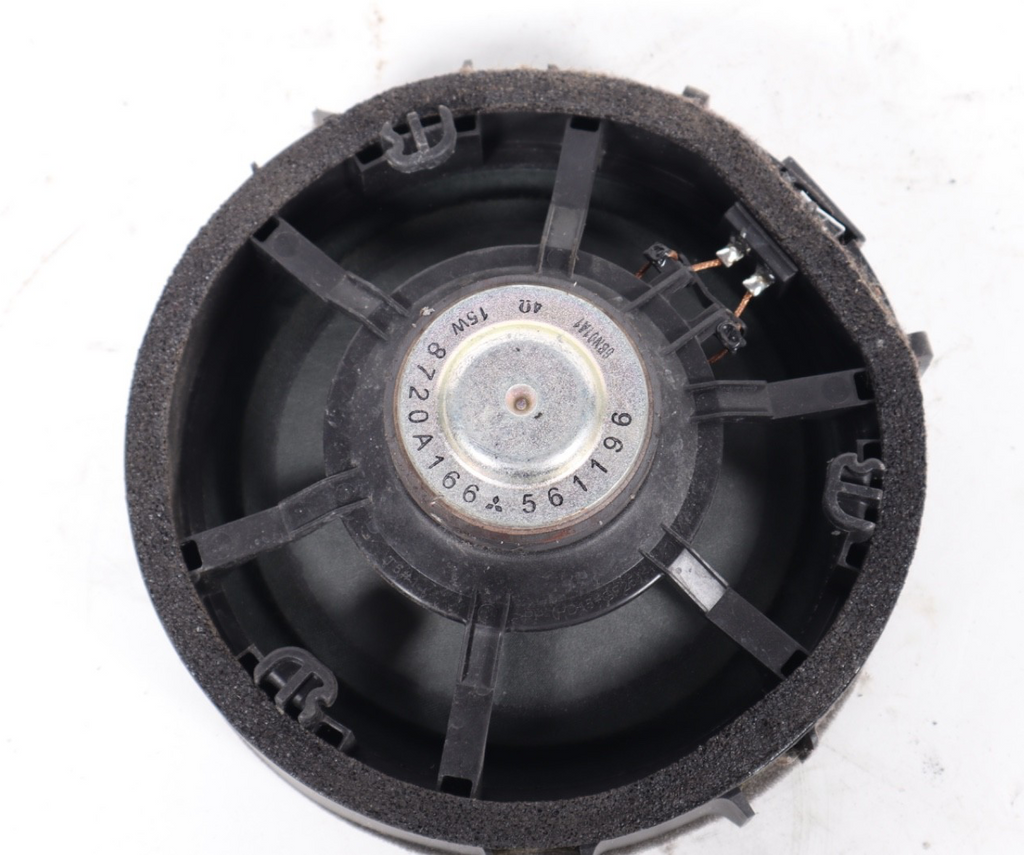 2008 - 2020 MITSUBISHI OUTLANDER FRONT LEFT SIDE DOOR PANEL AUDIO SPEAKER OEM