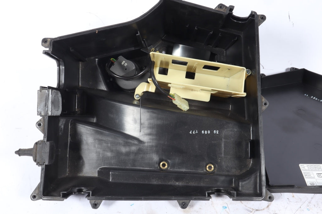 2006-2009 RANGE ROVER HSE ENGINE COMPUTER MODULE HOUSING BOX 7516708 OEM