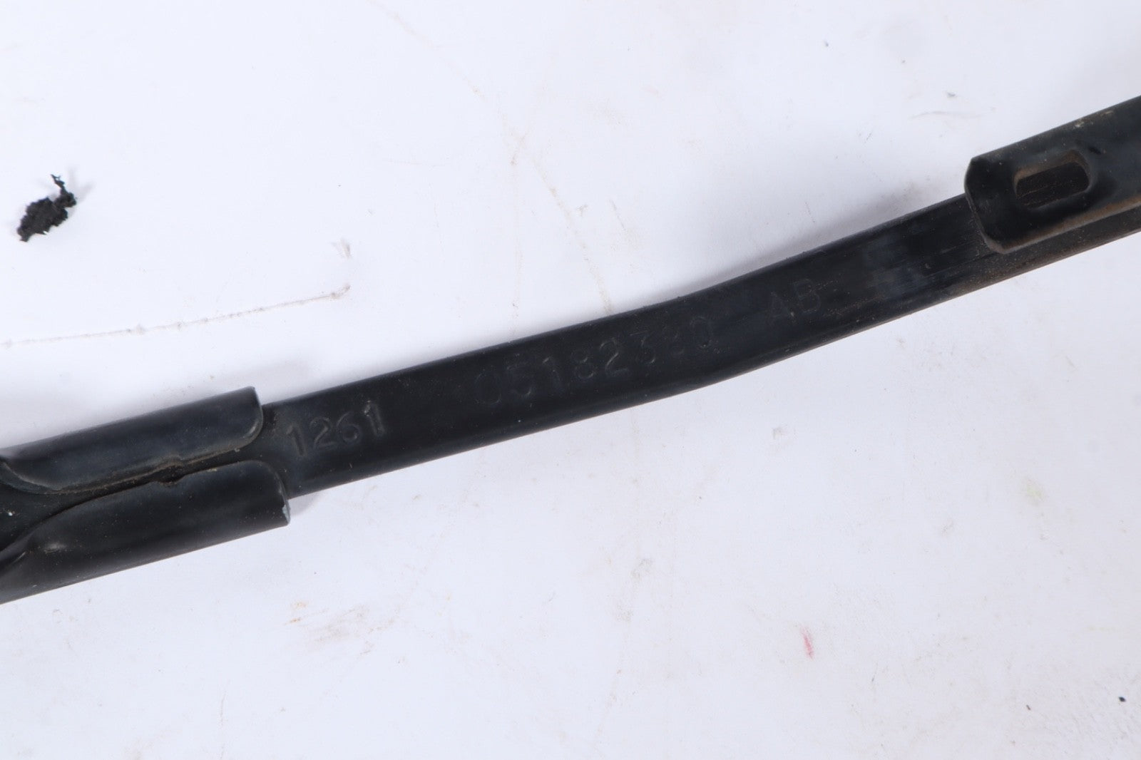 2011-2016 DODGE GRAND CARAVAN TOWN & COUNTRY REAR WIPER ARM OEM