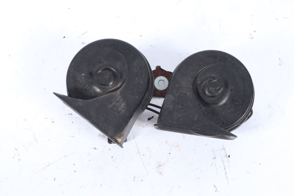 2010-2016 Ford Taurus High & Low Tone Horn Set OEM