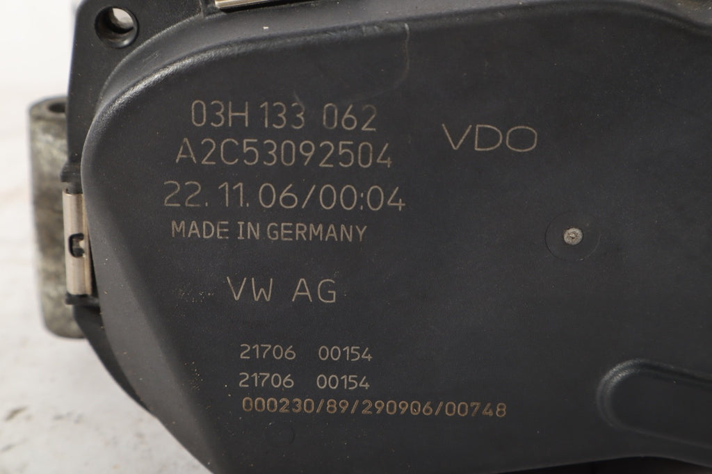 2007-2015 Audi Q7 4L Throttle Body Intake Control Unit  03H133062 OEM
