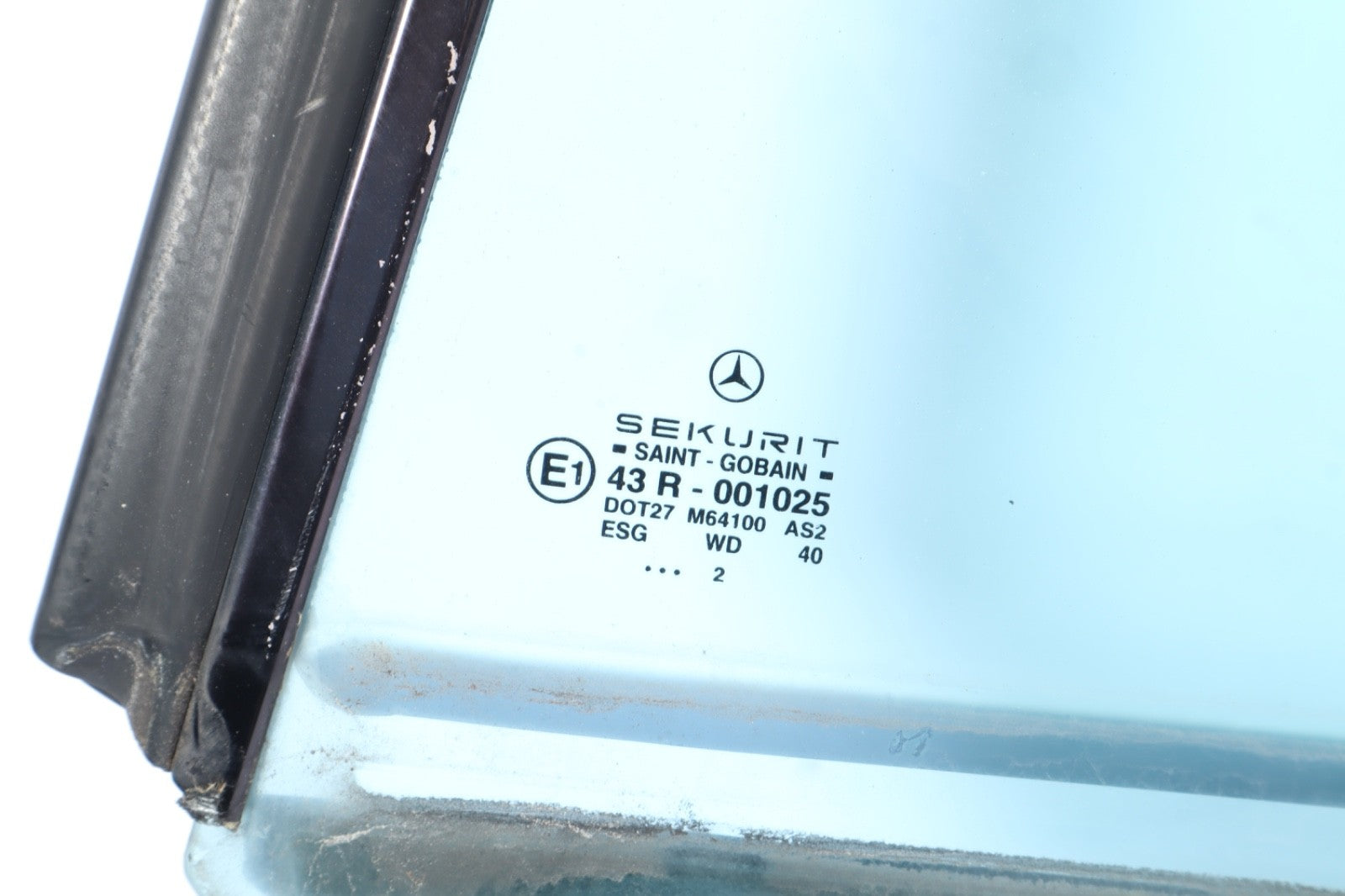 1999 - 2003 Mercedes CLK320 Rear Right Window Quarter Glass OEM