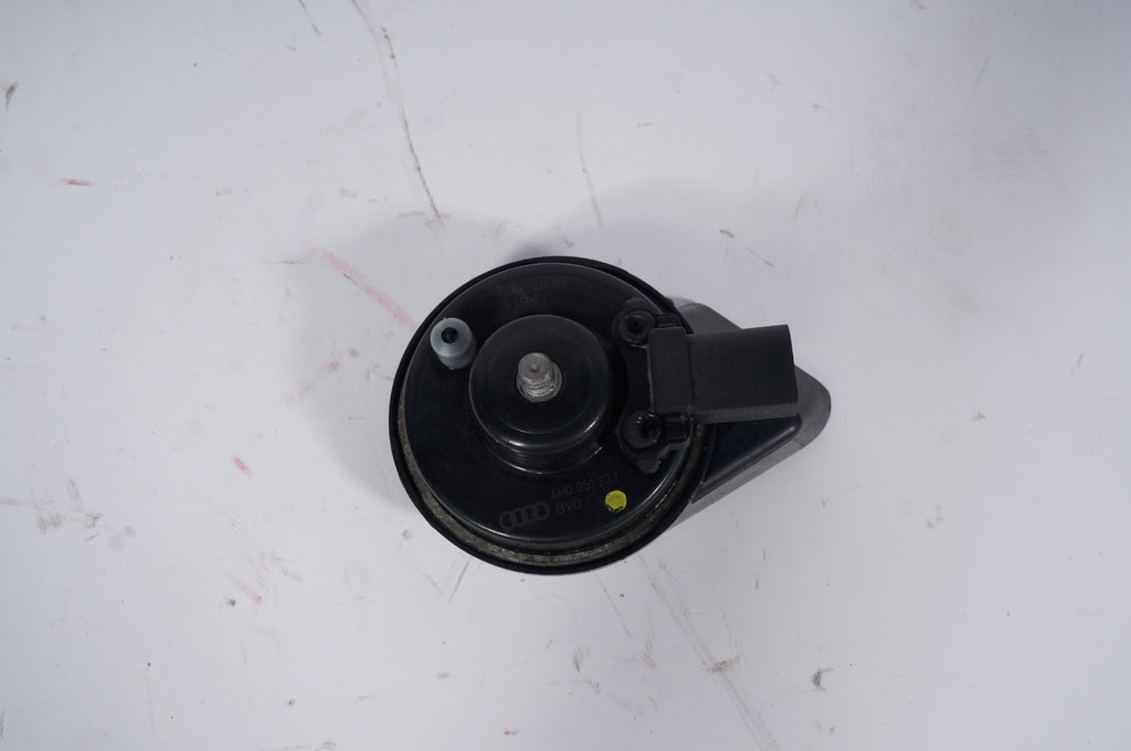 2012-2017 Audi A6 A7 S6 S7 Front Right Low Pitch Tone Horn Signal 4H0951221 OEM