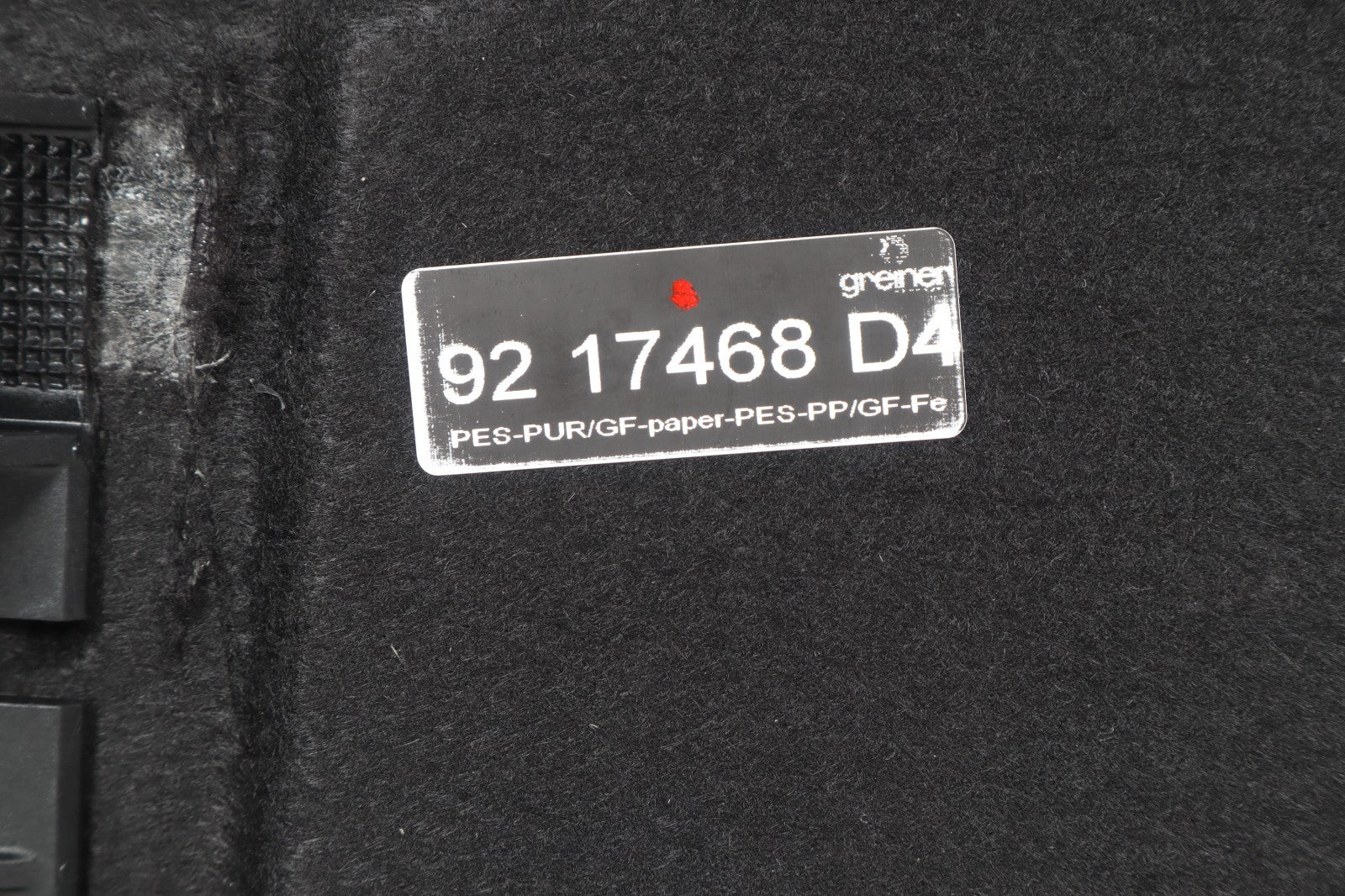2008-2013 VOLVO C70 CONVERTIBLE REAR TRUNK PARCEL SHELF COVER BOOT TRIM OEM