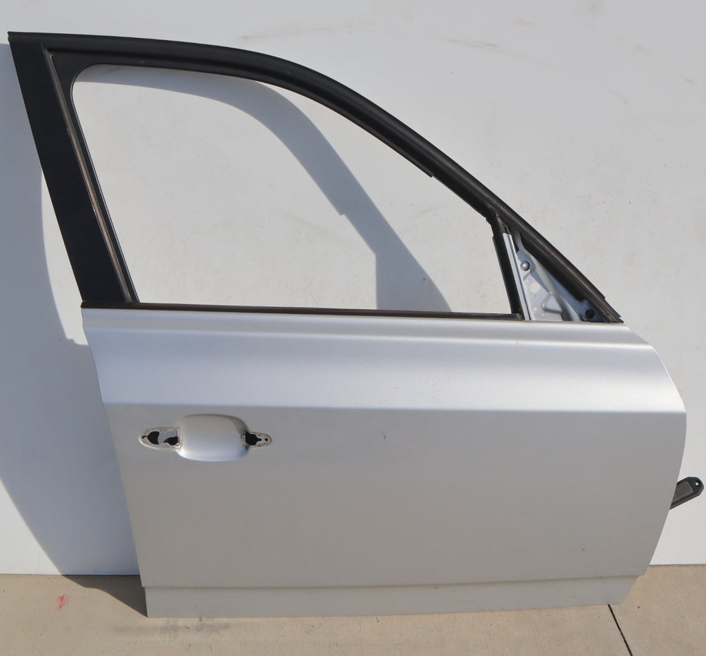 2004-2010 BMW X3 E83 FRONT RIGHT SIDE DOOR SHELL OEM ONLY PICK UP!!!