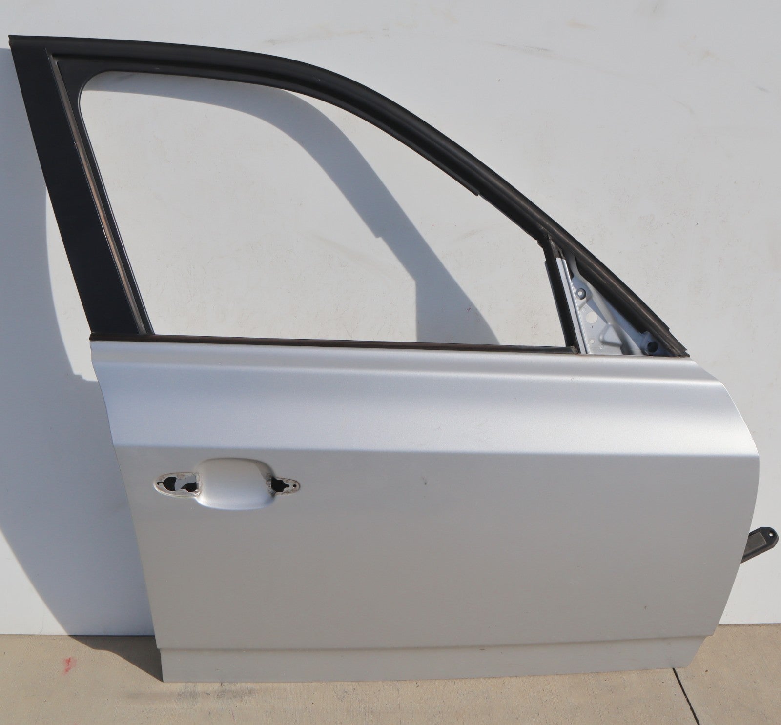2004-2010 BMW X3 E83 FRONT RIGHT SIDE DOOR SHELL OEM ONLY PICK UP!!!