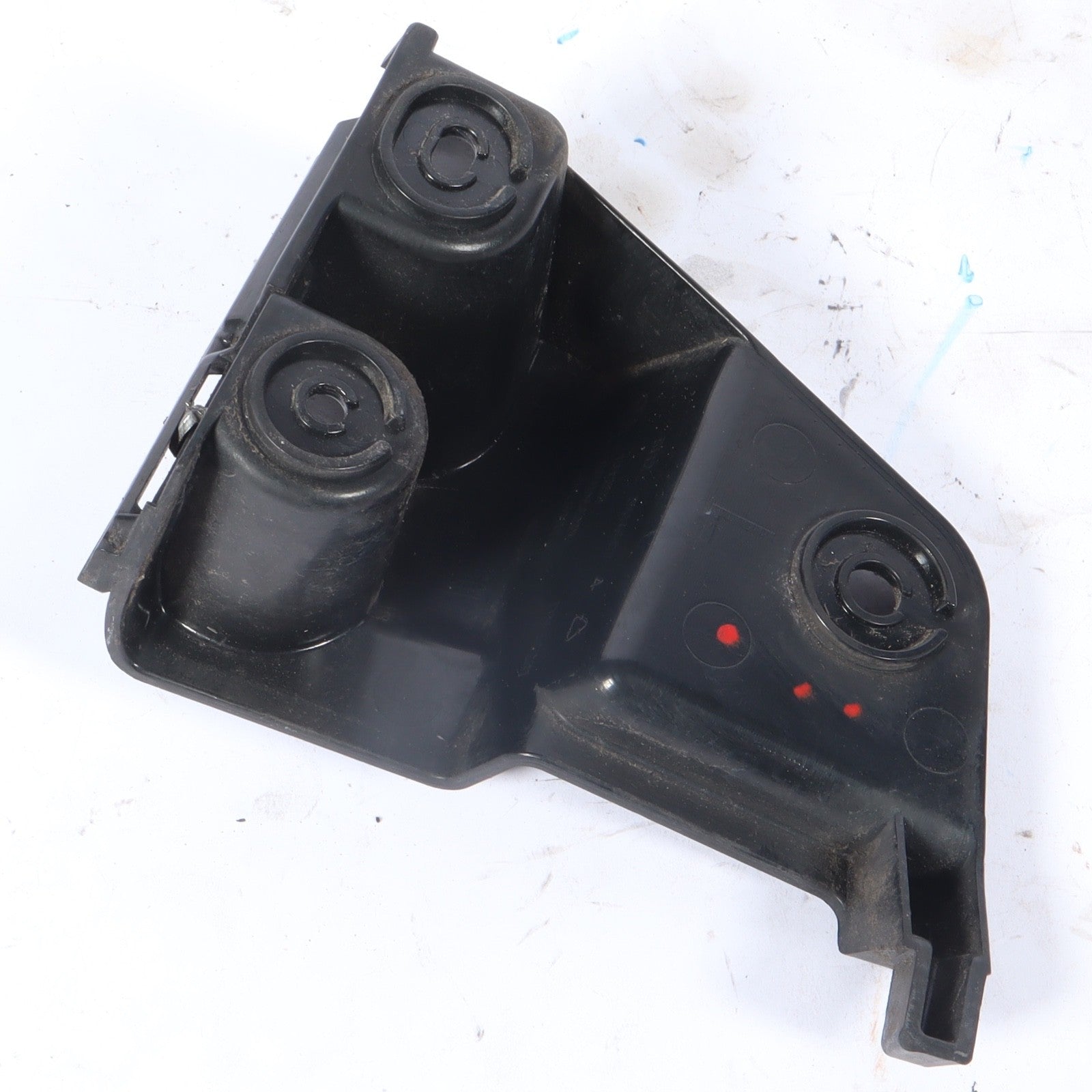 2004-2010 BMW X3 - REAR LEFT Bumper Mount / Bracket (Corner) 3414407 OEM