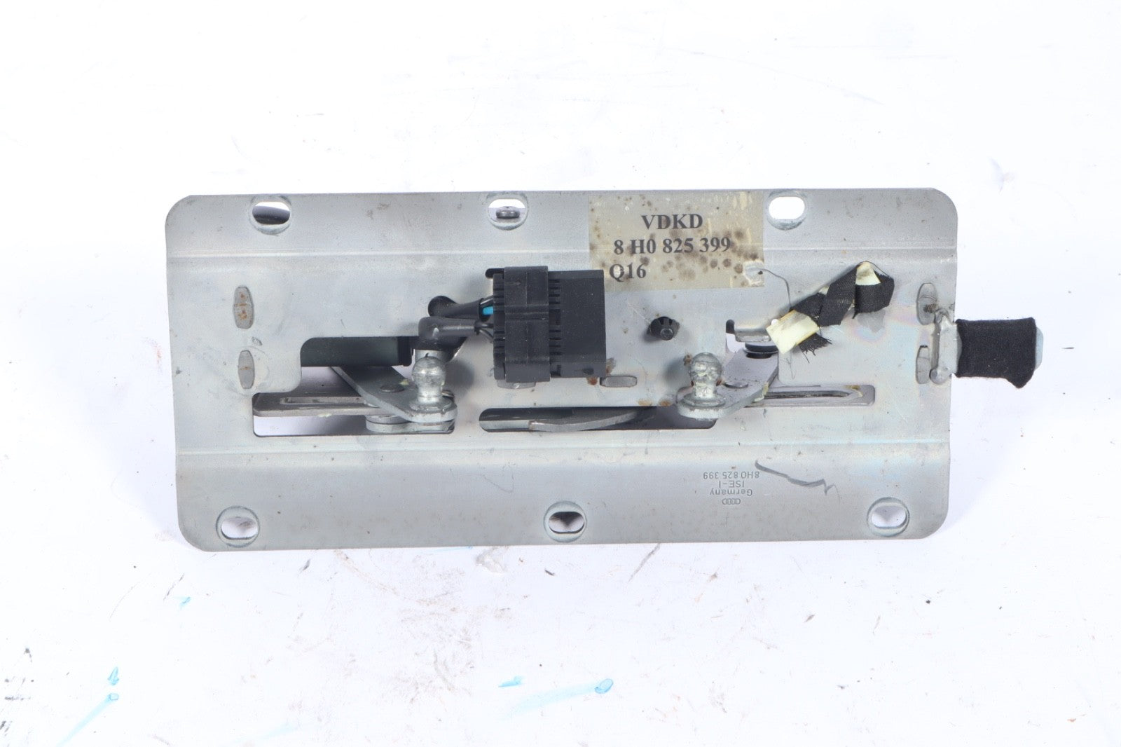 2006-2009 AUDI A4 B7  CONVERTIBLE ROOF COVER LOCK / RELEASE MOTOR 8H0825399 OEM