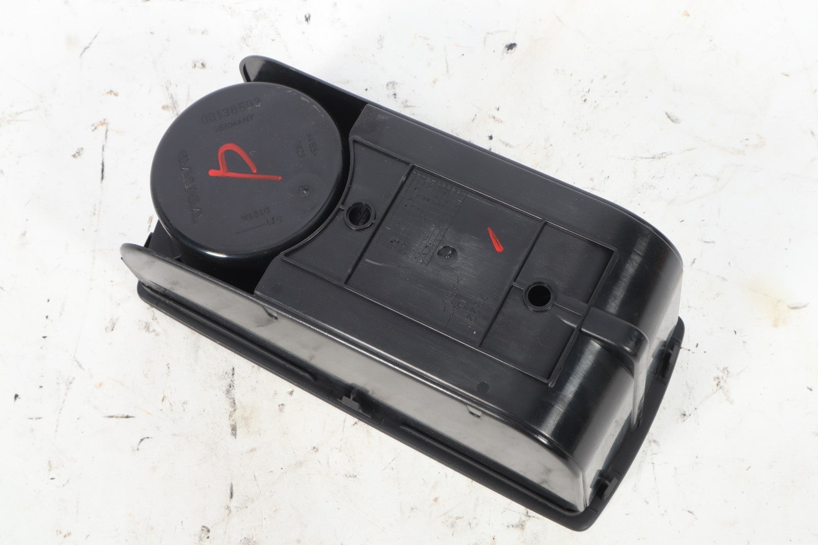 2007-2013 VOLVO C70 REAR CUPHOLDER CUP HOLDER UNIT OEM 00138503