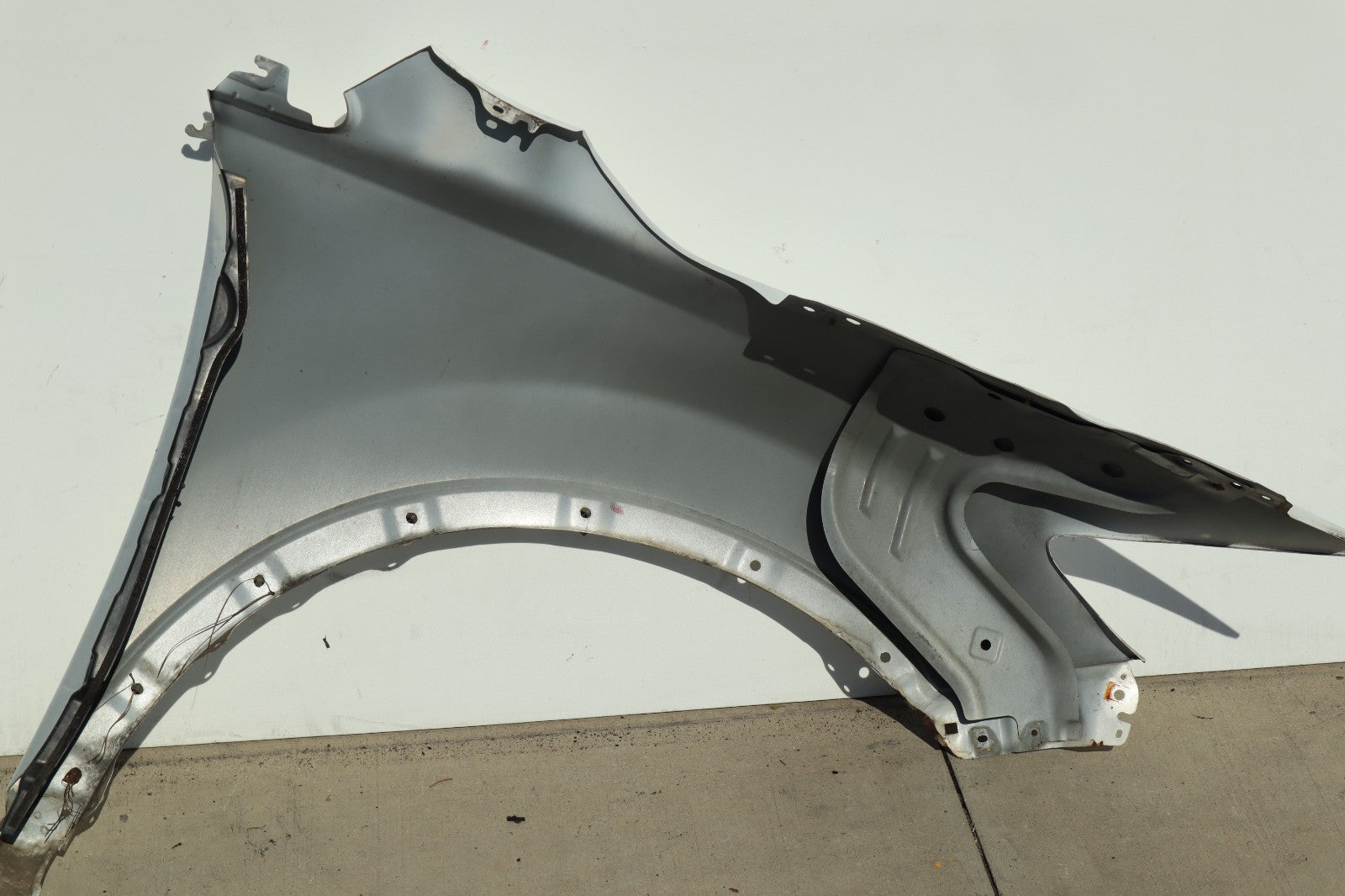 2007-2014 MAZDA CX-9 LEFT FENDER OEM ONLY PICK UP!!!