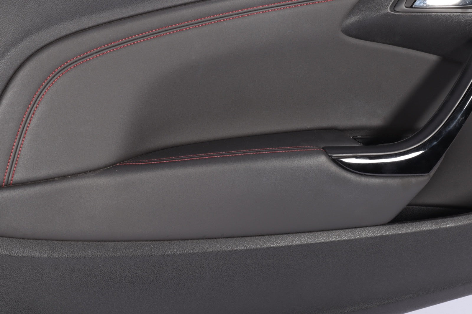 2016-2019 BUICK CASCADA Black Front Left Door Trim Panel OEM