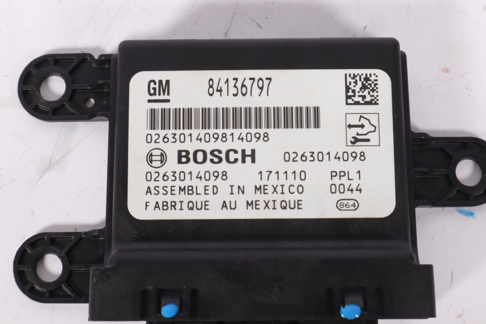 2017 2018 Buick Cascada OEM Park Aid Assist 84136797