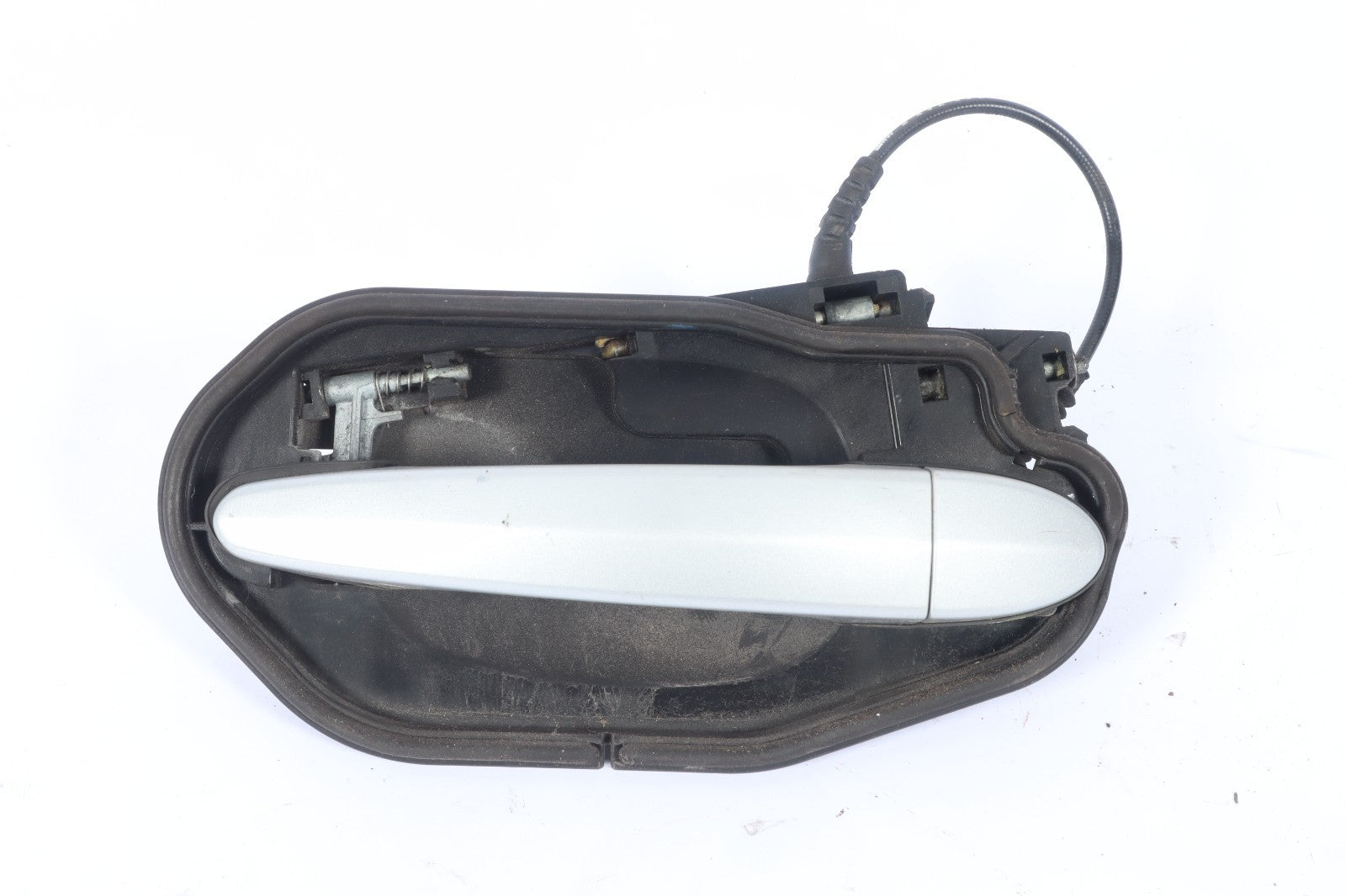 2004-2010 BMW X3 SERIES E83 REAR LEFT DRIVER SIDE DOOR HANDLE WHITE 3330983 OEM