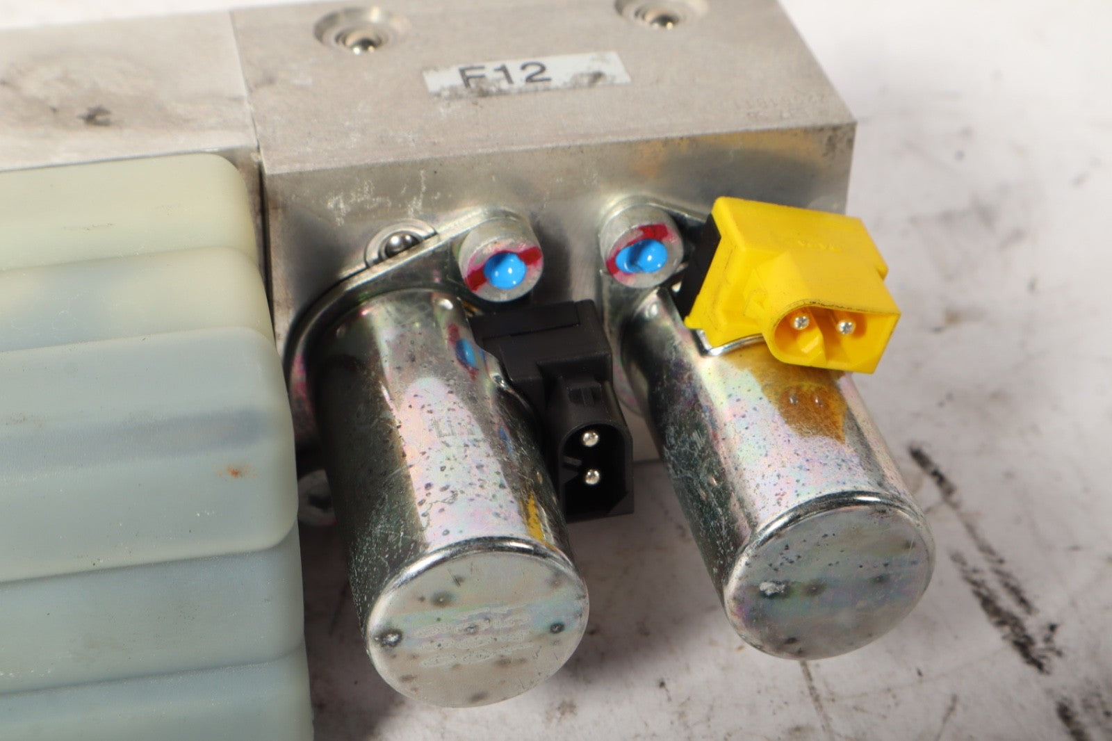 2012-2018 BMW F12 M6 CONVERTIBLE ROOF TOP HYDRAULIC PUMP MOTOR UNIT