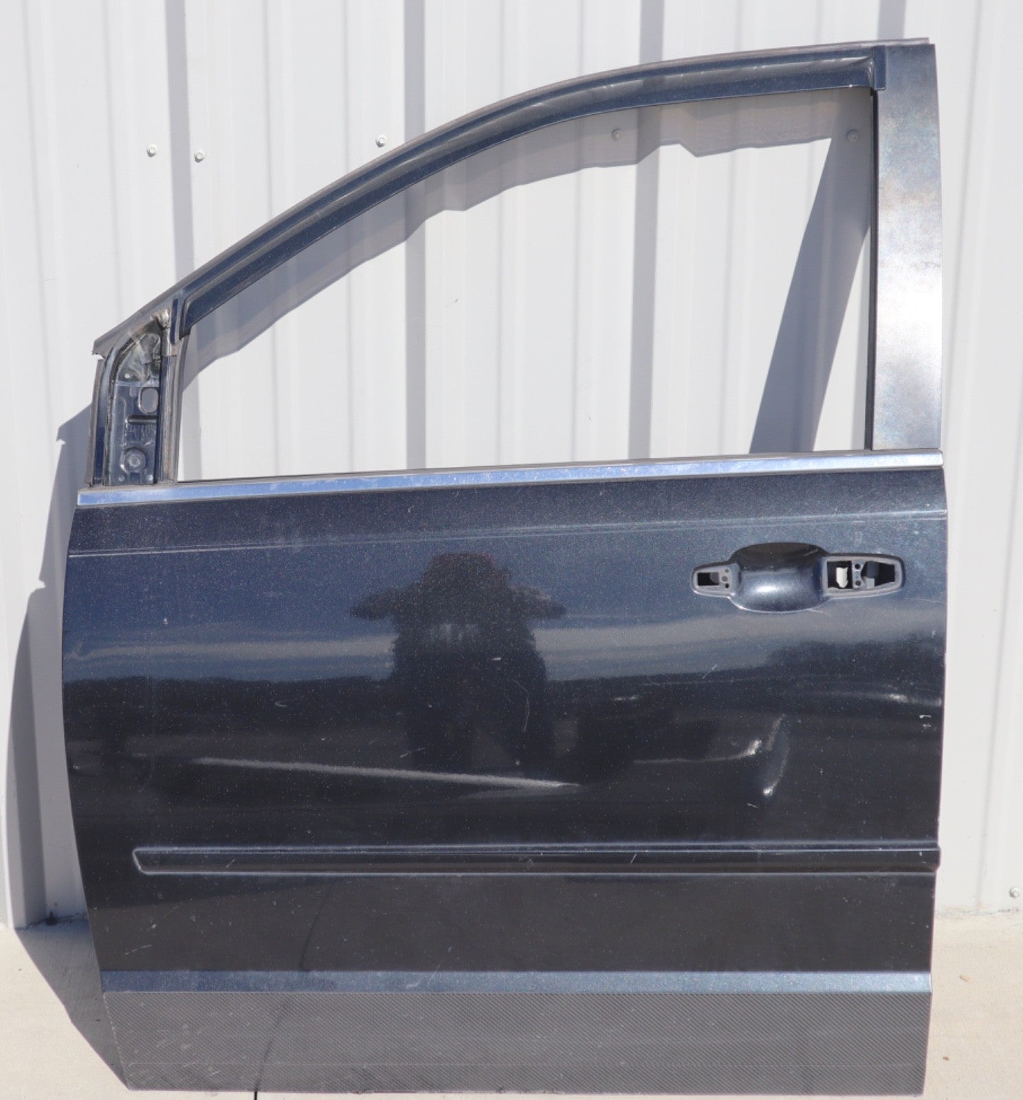 2011-2018 DODGE GRAND CARAVAN FRONT LEFT DRIVER DOOR OEM ONLY PICK UP!!!