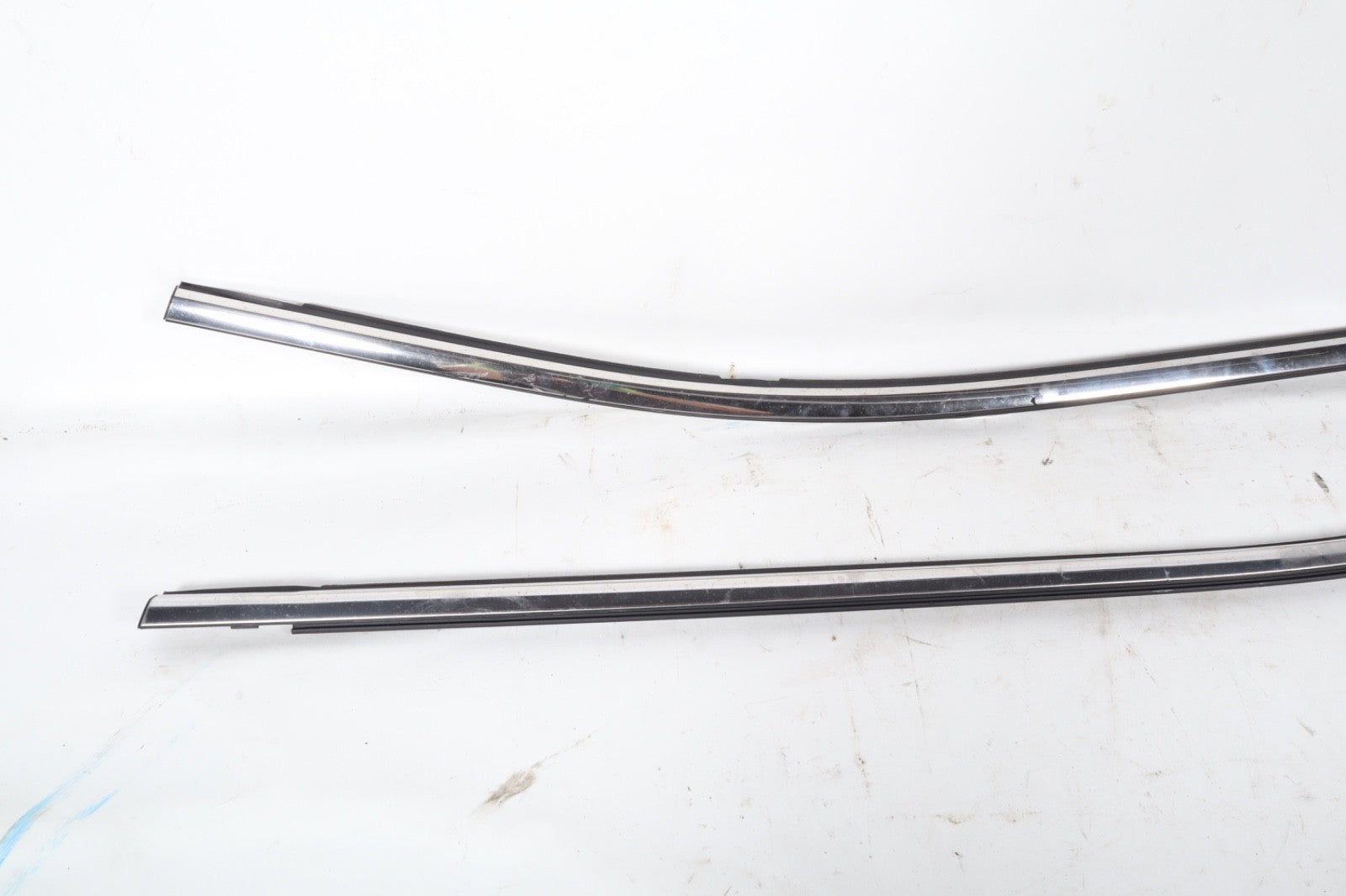 2016 - 2023 Nissan Maxima Rear Right And Left Door Window Belt Molding Trim OEM