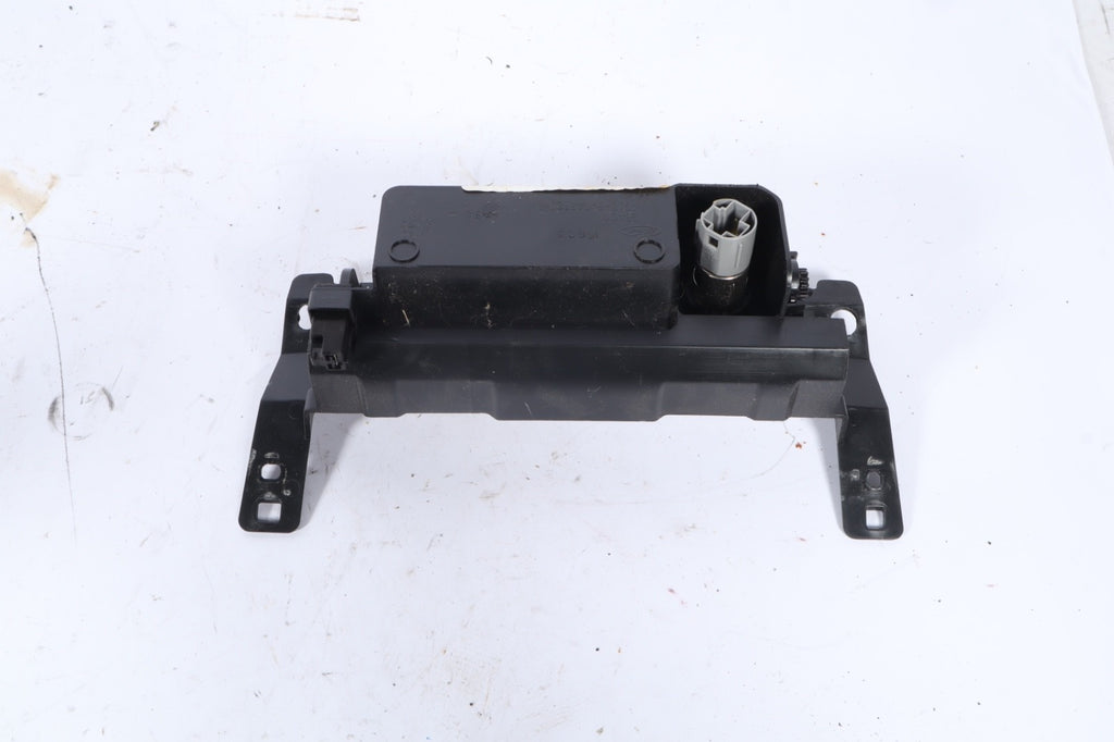 2013-2019 FORD TAURUS CENTER CONSOLE DASH CUBBY TRAY AC OUTL OEM AG13-54045P26-A