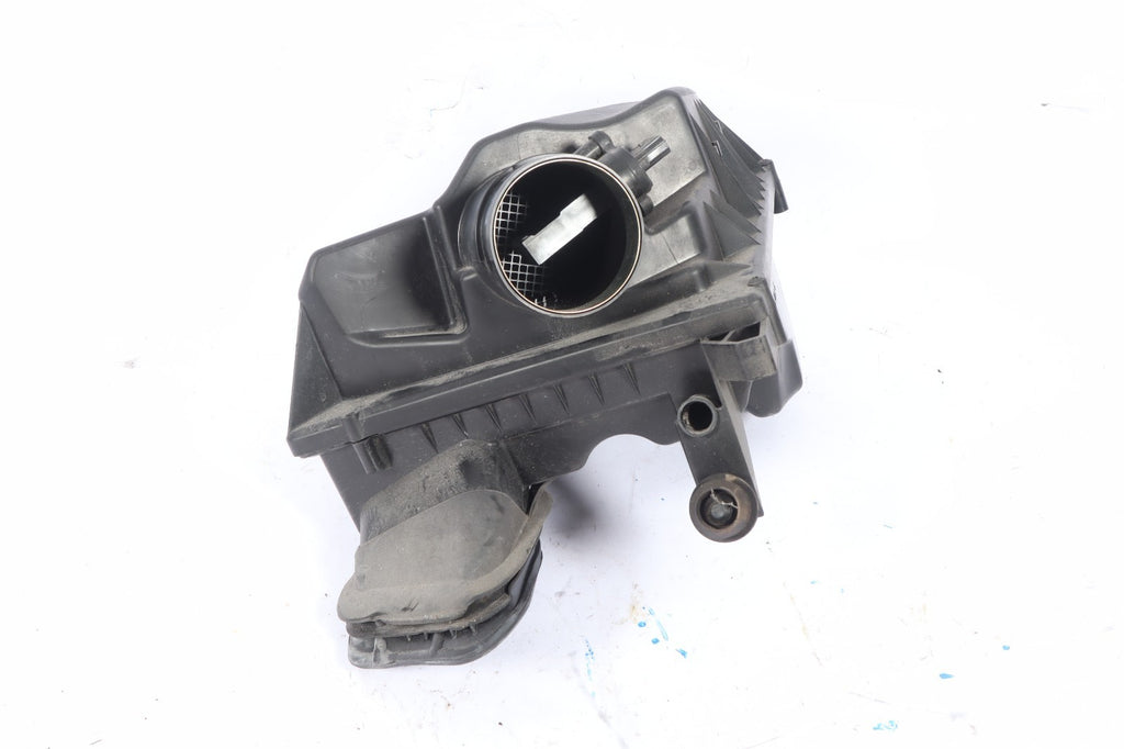 2016–2019 BUICK CASCADA AIR FILTER BOX AIR CLEANER HOUSING OEM 13472790