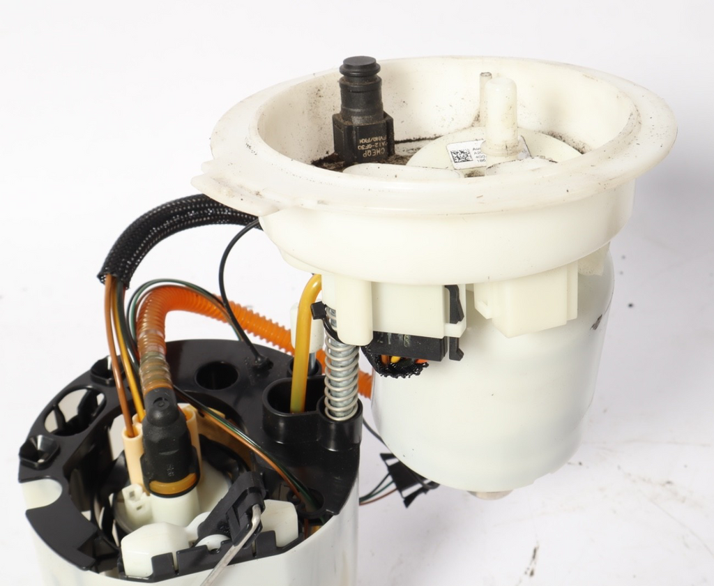 2012 - 2017 AUDI A7 S7 RS7 FUEL GAS TANK PUMP UNIT OEM