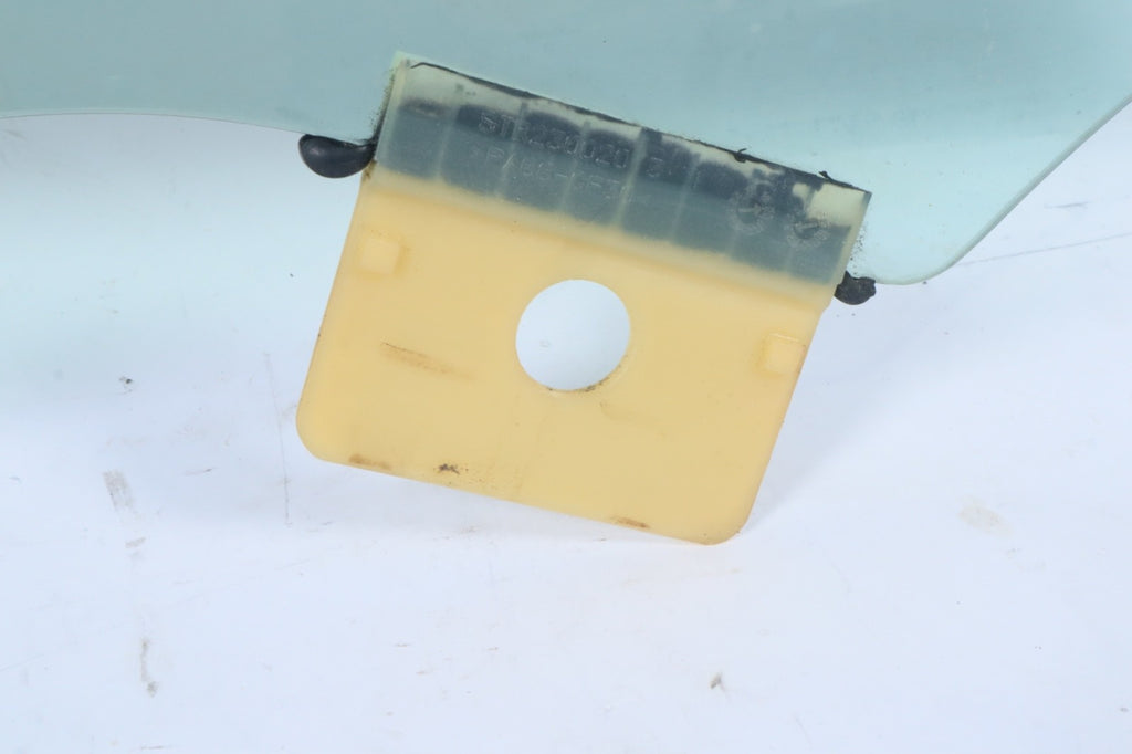 2017-2023 ALFA ROMEO STELVIO FRONT LEFT SIDE DOOR WINDOW OEM