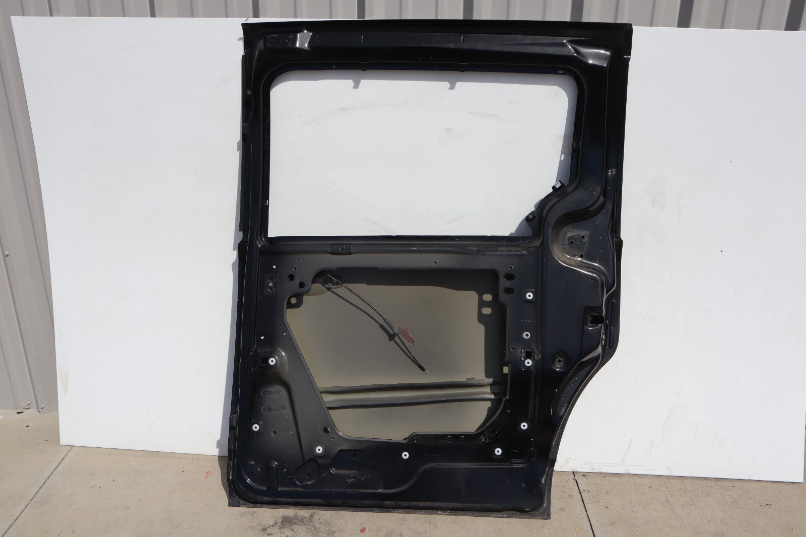 2011-2018 DODGE GRAND CARAVAN REAR RIGHT DOOR OEM ONLY PICK UP!!!