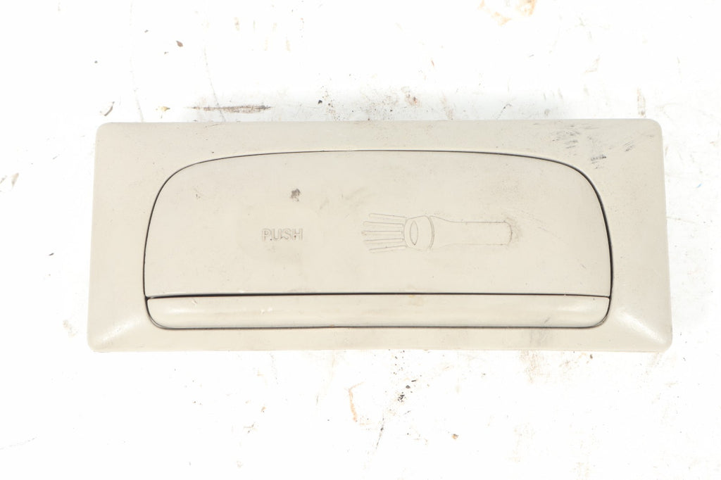 2011-2013 GRAND CARAVAN TOWN & COUNTRY LAMP FLASHLIGHT OEM 1GA2TRMAA