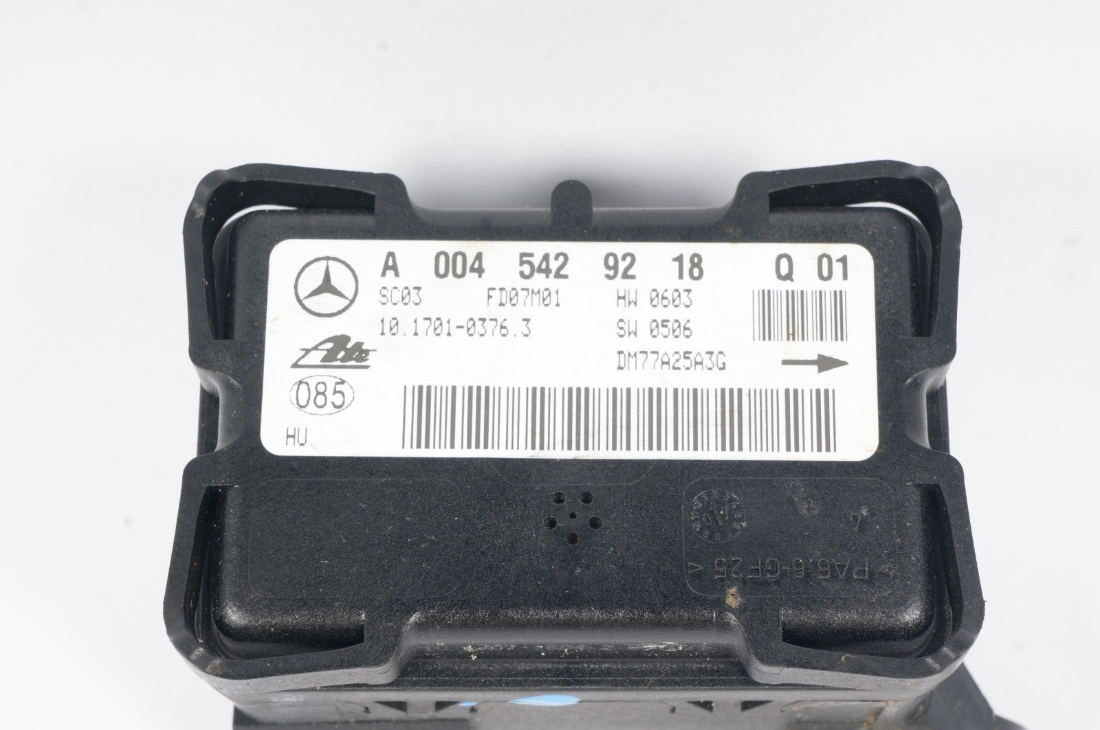 03-09 Mercedes W209 CLK350 SLK280 C230 Yaw Rate Turn Sensor Module 0045429218